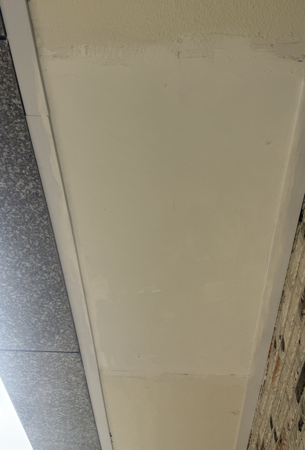 청주 주차장 천장수리 보수면 근접 사진