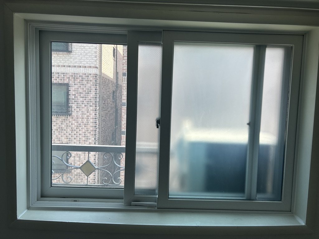 청주 창틀 실리콘시공 완료 사진